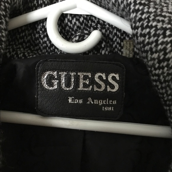 Guess coat - Picture 3 of 5